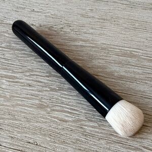 Fara Homidi Buffer Brush